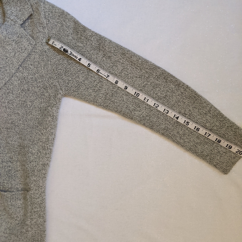 Monteau Gray Collared Cardigan - Picture 7 of 9